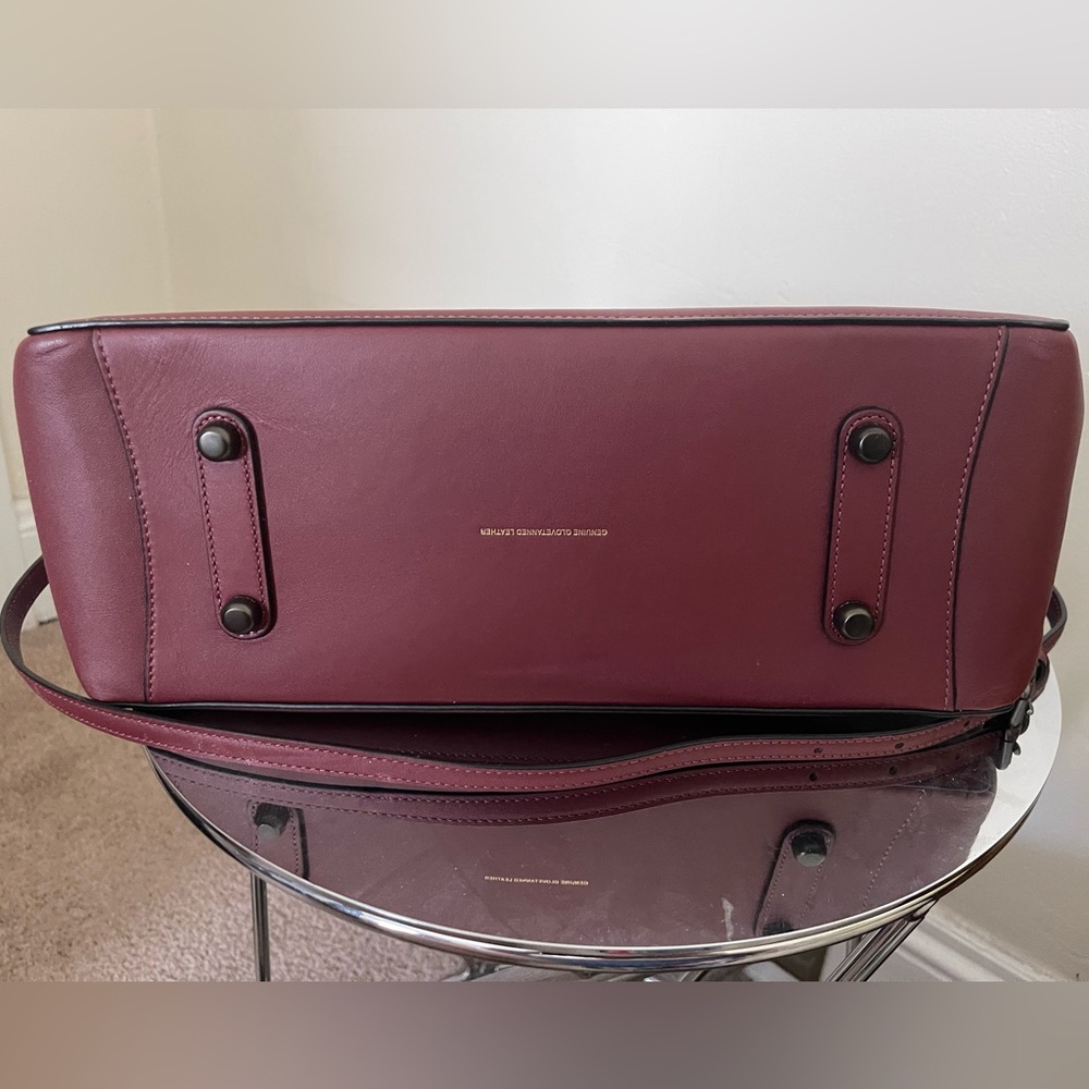 NWT Burgundy Coach Glovetanned Leather Cooper Carryall Tote - Picture 5 of 8